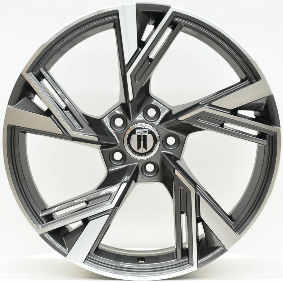 AG l MAGNUS GREY MACHINED