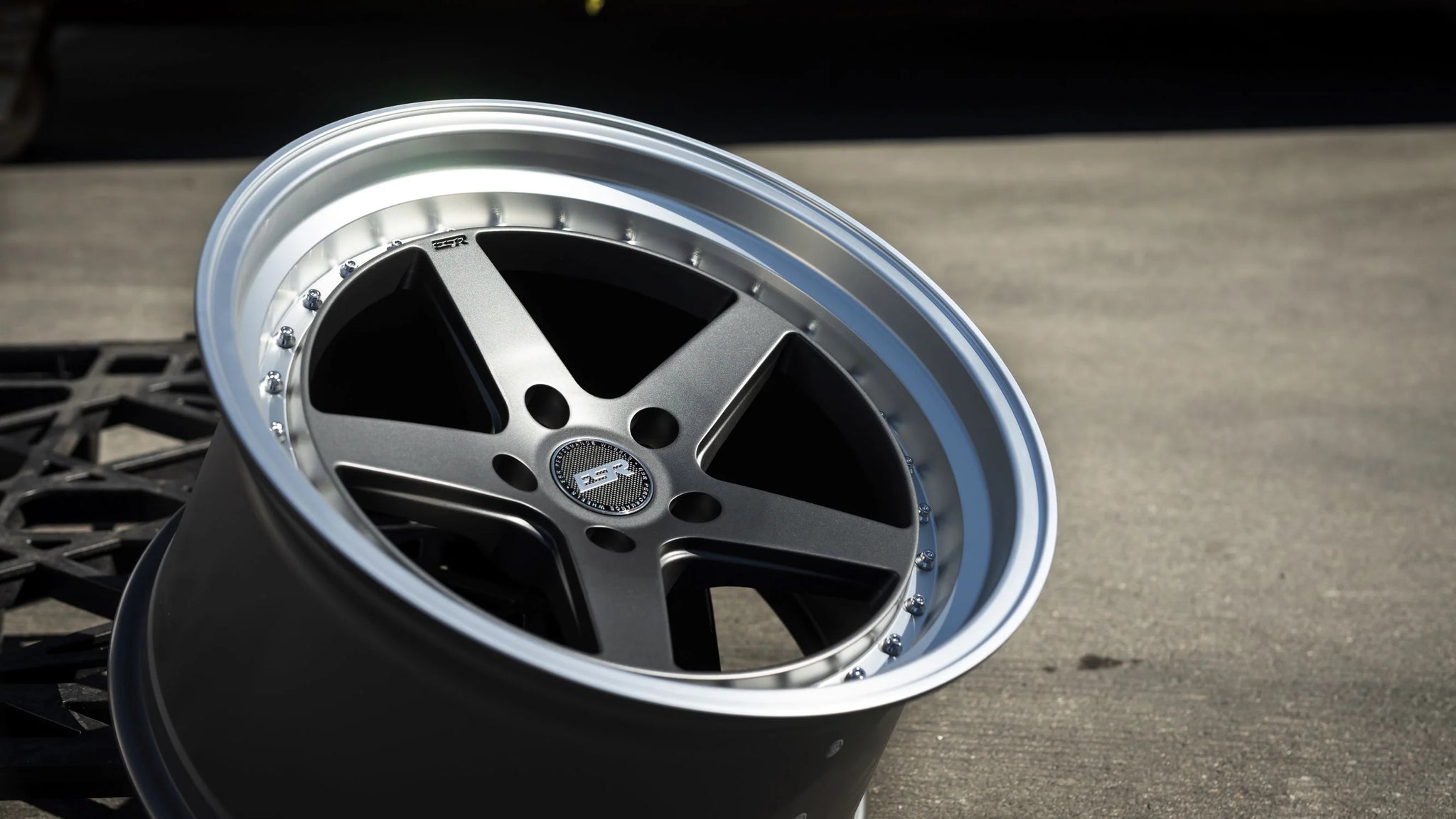 ESR l CS5 Matte Graphite