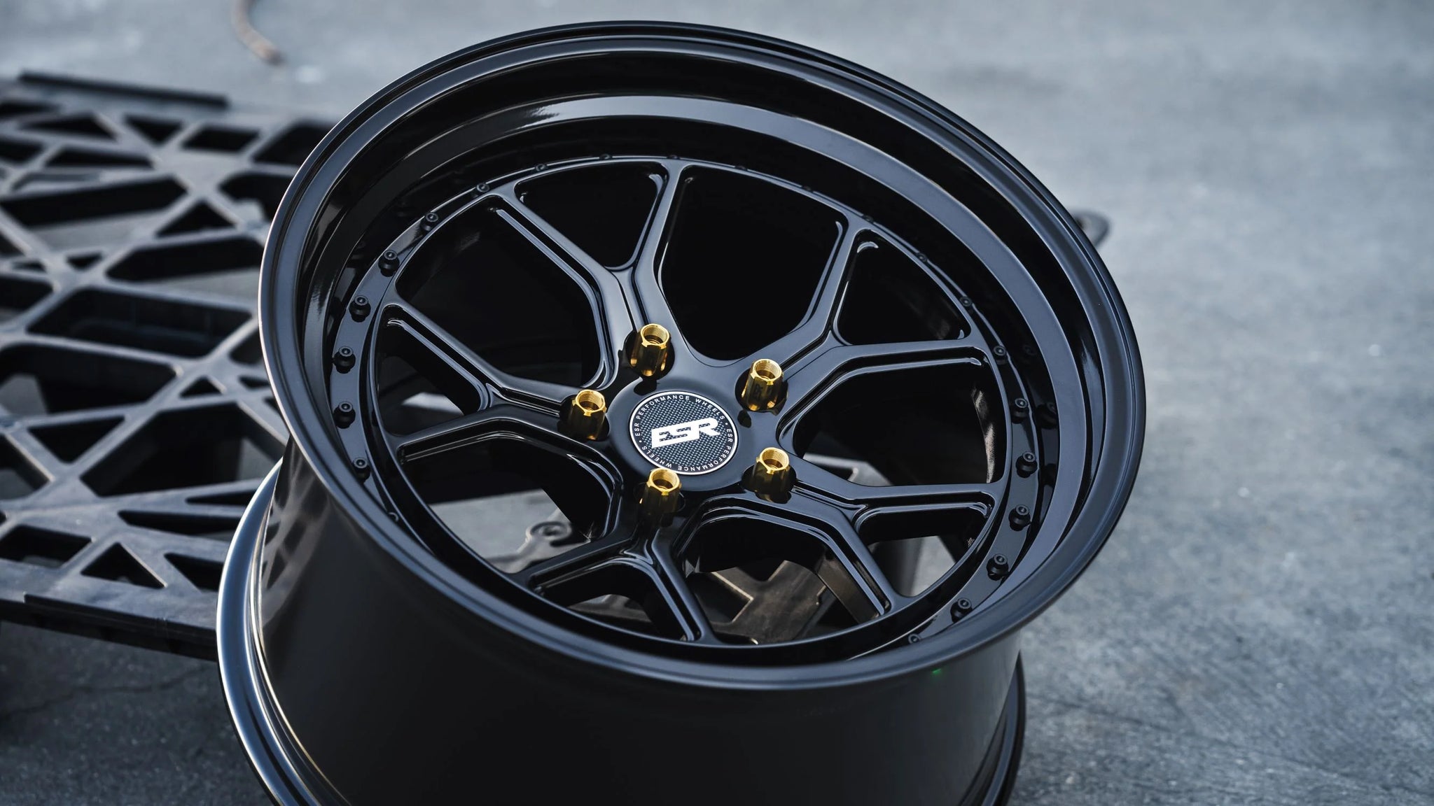 ESR l CS2 Gloss Black