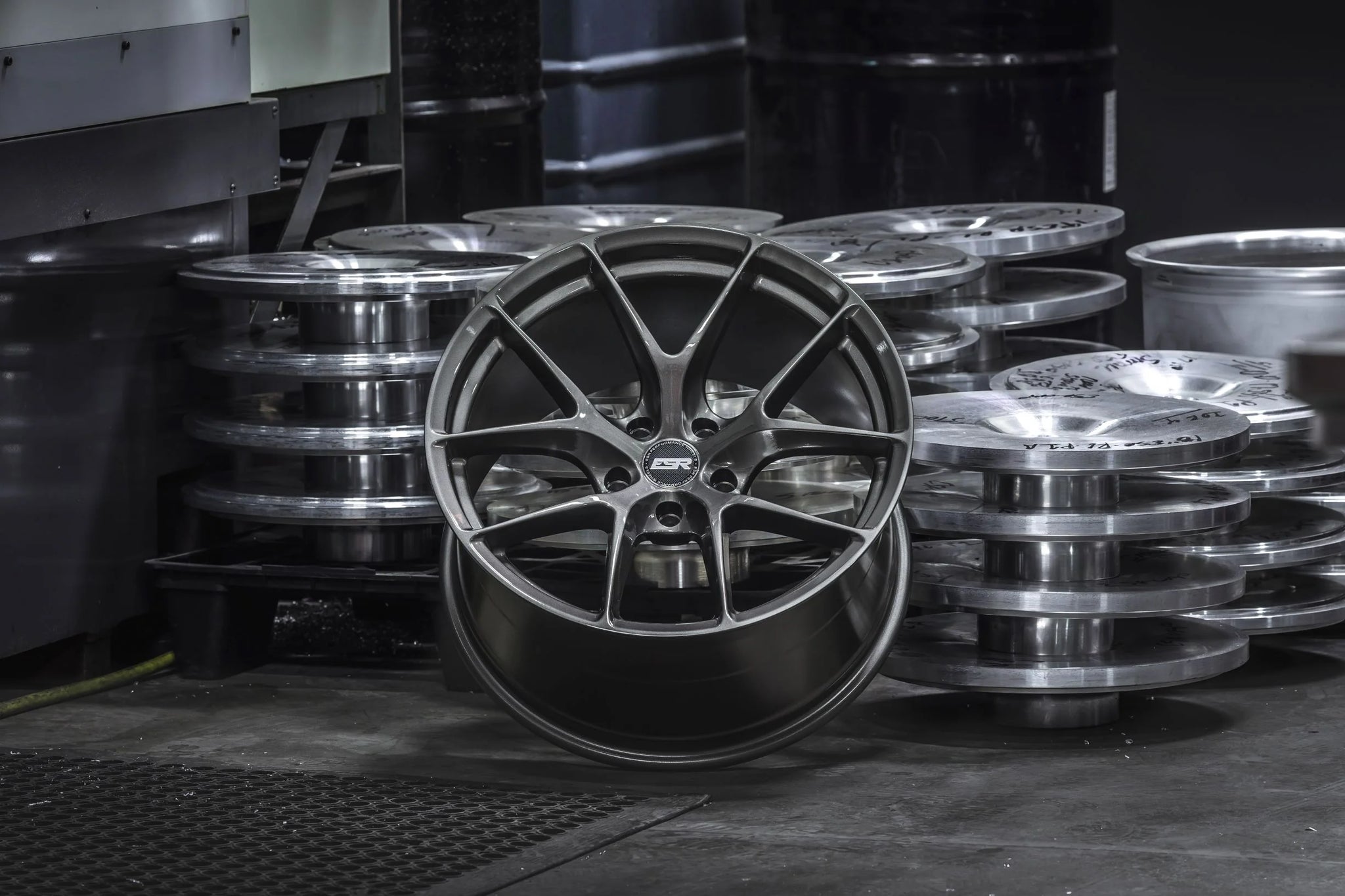 ESR l RF2 Graphite