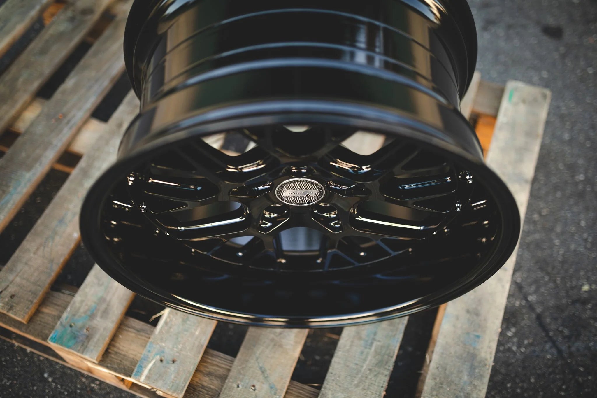 ESR l CS11 Gloss Black