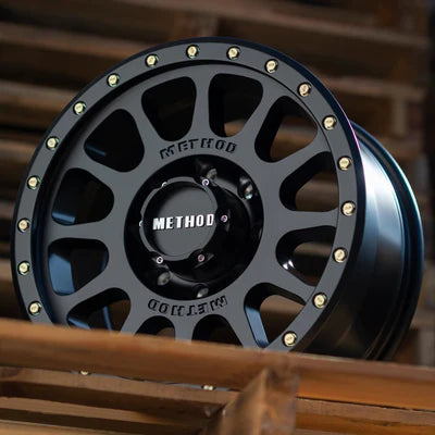 METHOD l 305 | NV | Matte Black