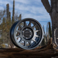 METHOD l 703 | Bead Grip | Gloss Titanium
