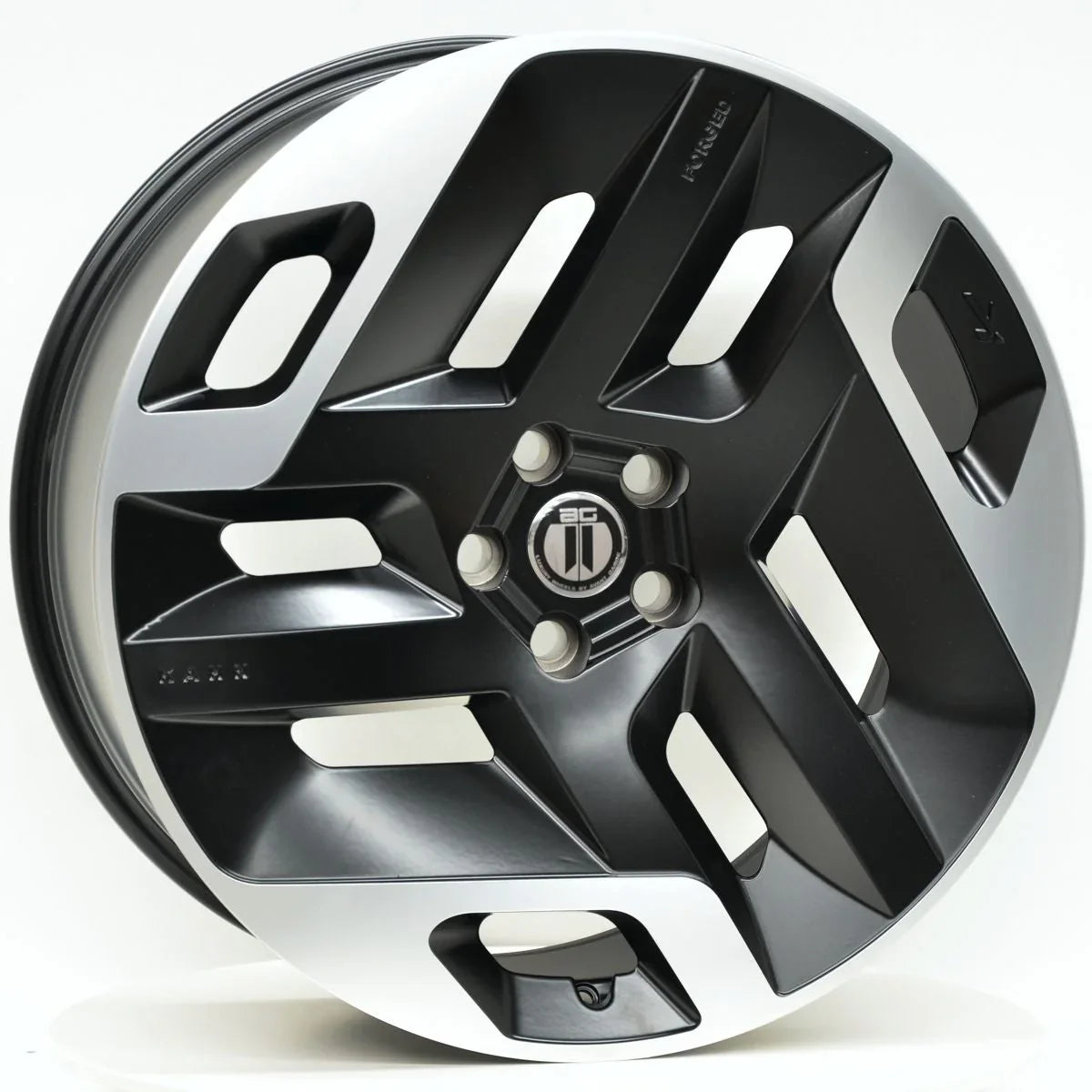 TITAN l Black Machined Face
