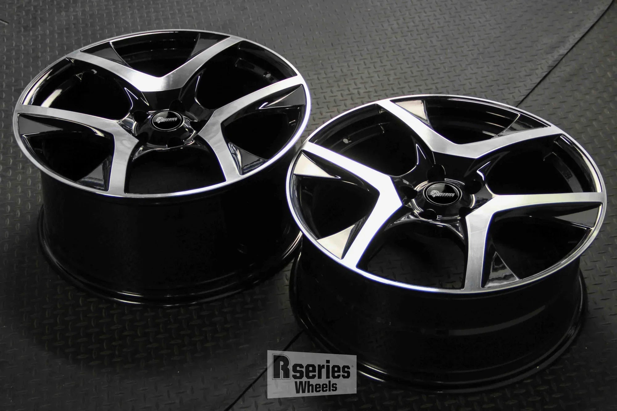 VF2 GLOSS BLACK MACHINED FACE