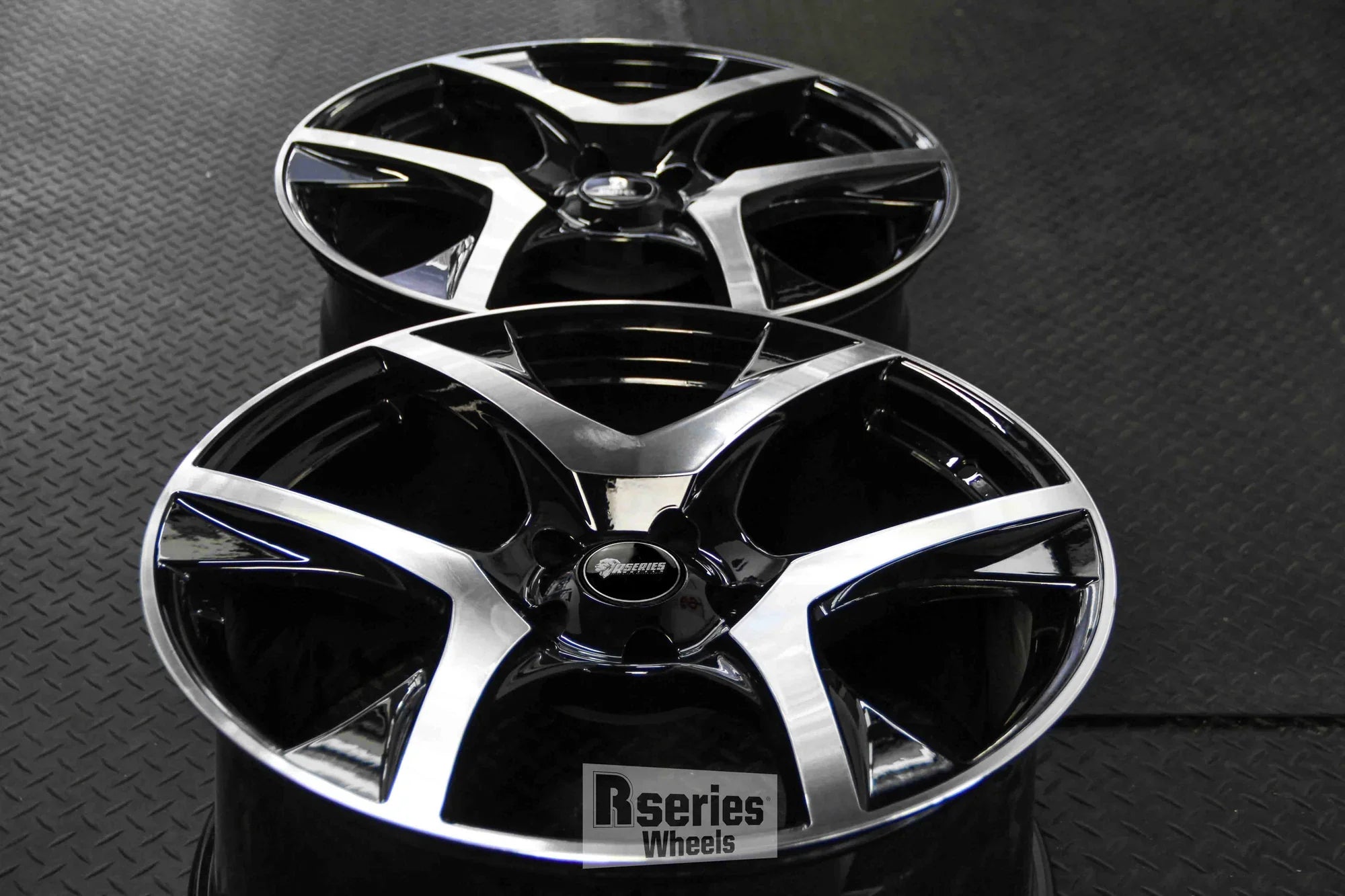 VF2 GLOSS BLACK MACHINED FACE