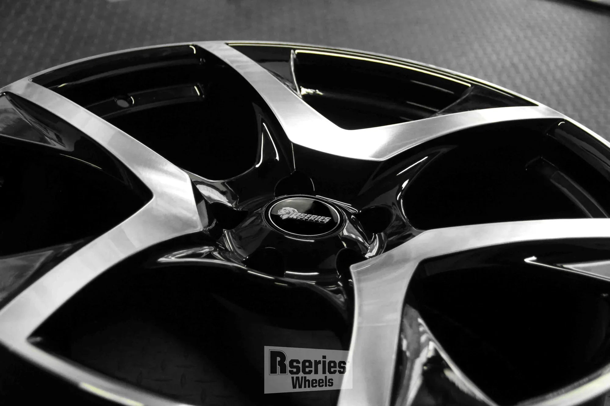VF2 GLOSS BLACK MACHINED FACE