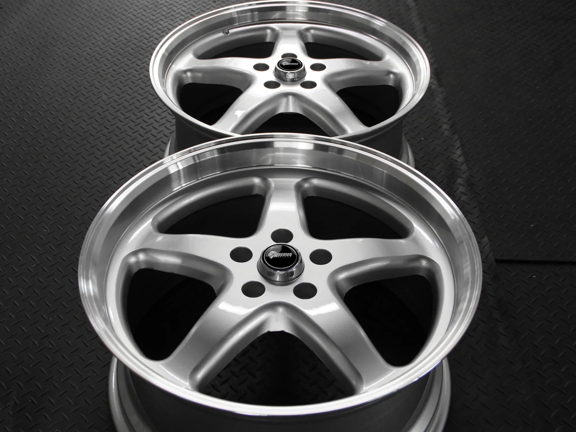 WS MAX GREY SILVER MACHINED LIP
