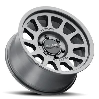METHOD l 703 | Bead Grip | Gloss Titanium